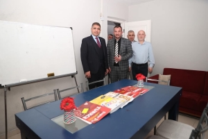 Düzce Valimiz Sayın Selçuk Aslan Derneğimizi Ziyaret Etti!