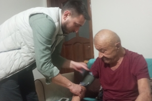 Büyüklerimizi Ziyaret